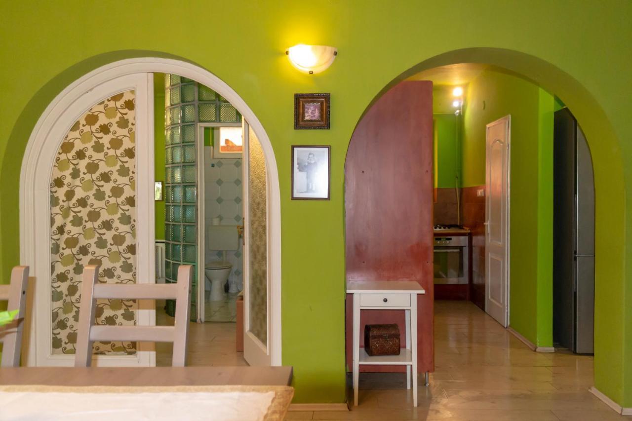 Zsolnay Apartman Siofok Luaran gambar