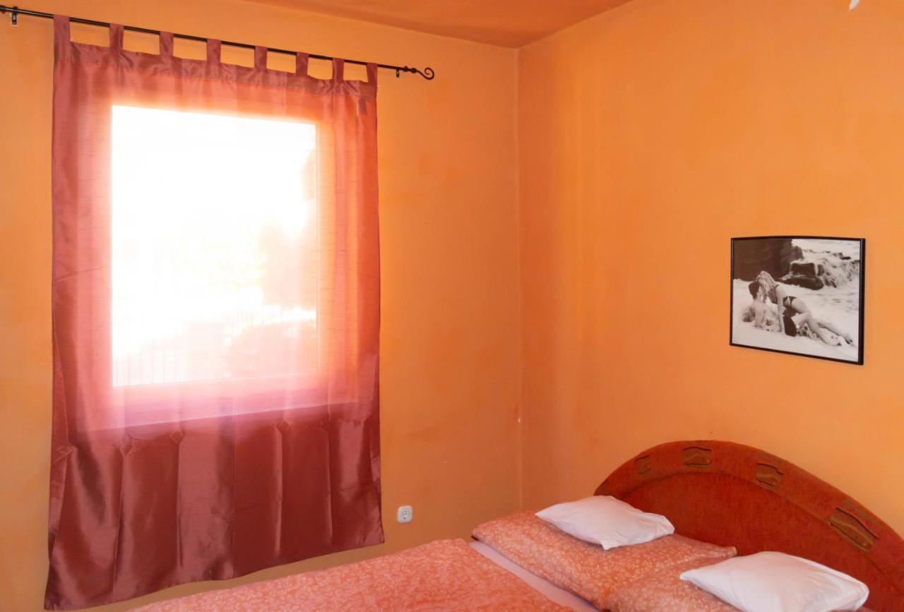 Zsolnay Apartman Siofok Luaran gambar